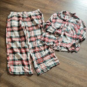 Aerie pajamas. Mismatched sizes (small top, large bottoms)